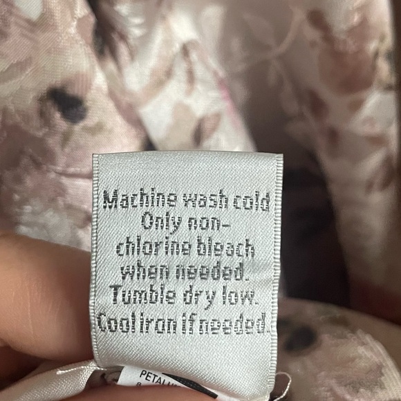 Lauren Conrad Runway Strapless Floral Dress. Pre-Owned. - Picture 10 of 10